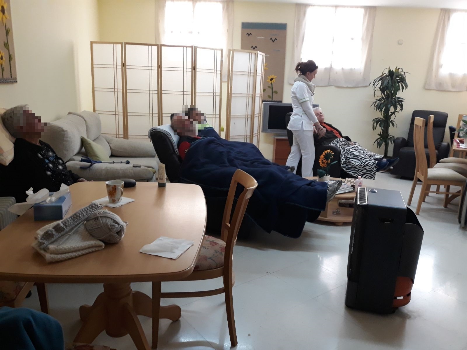 Relaxing Therapy in Day Centre